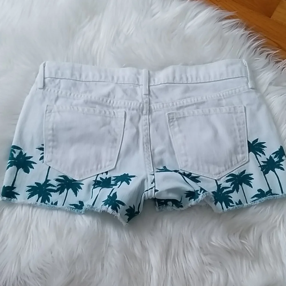 0ld Navy Diva 3 cut-off Blue Palm jeans shorts